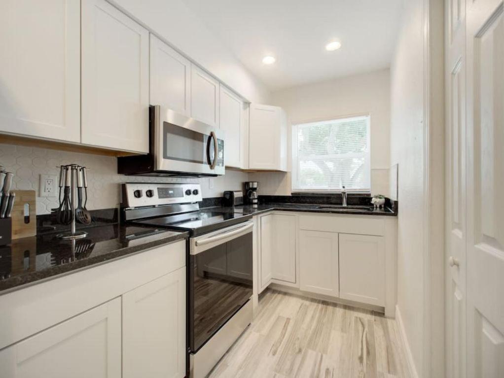 Modern Bayshore Home 50 坦帕 外观 照片
