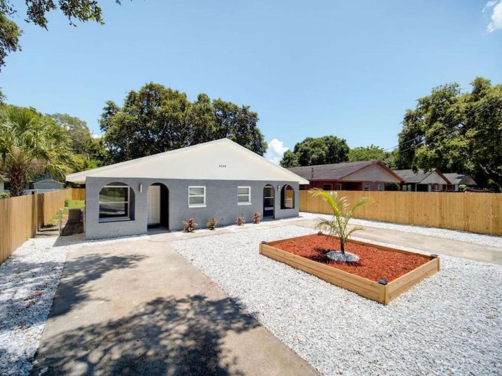 Modern Bayshore Home 50 坦帕 外观 照片